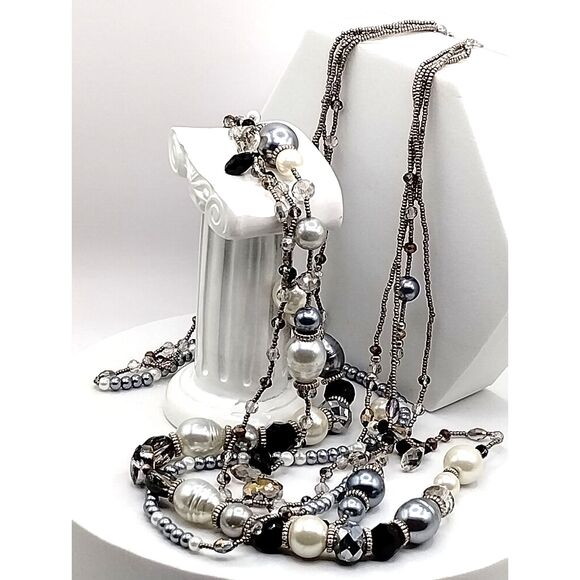 Vintage Mixed Medium Glass and Metal Beads Necklaces, Bracelets 5 pieces - Picture 15 of 15